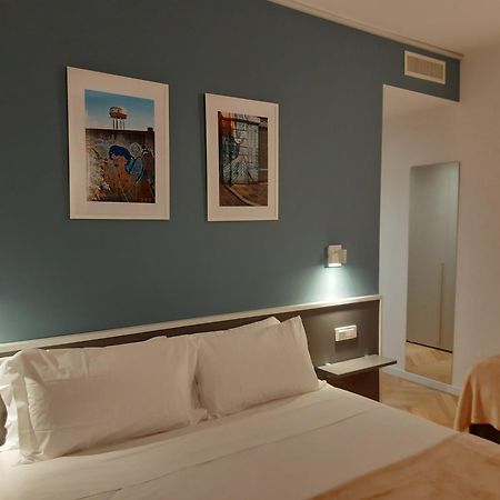 Mako Suites - Centro E Stazione Monza Exterior photo